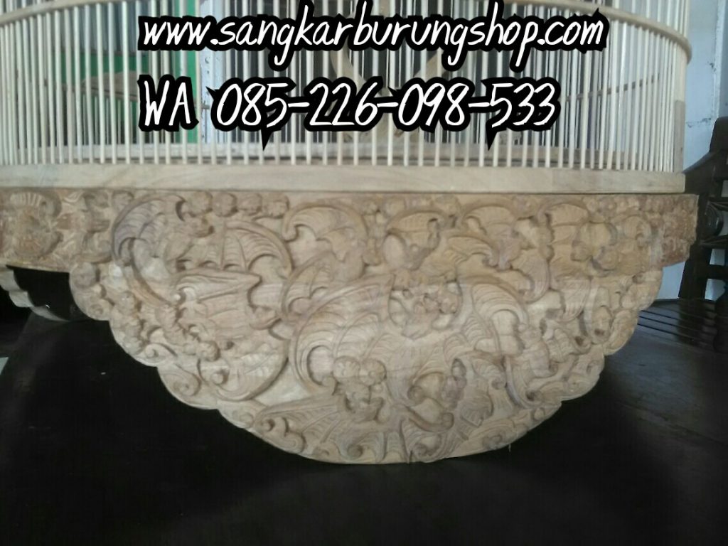 Perajin Sangkar Murai Ukir