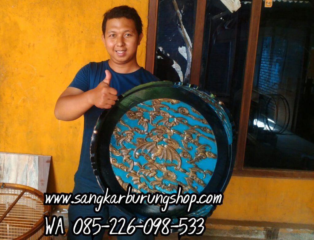 Sangkar Burung Ukir Kelelawar