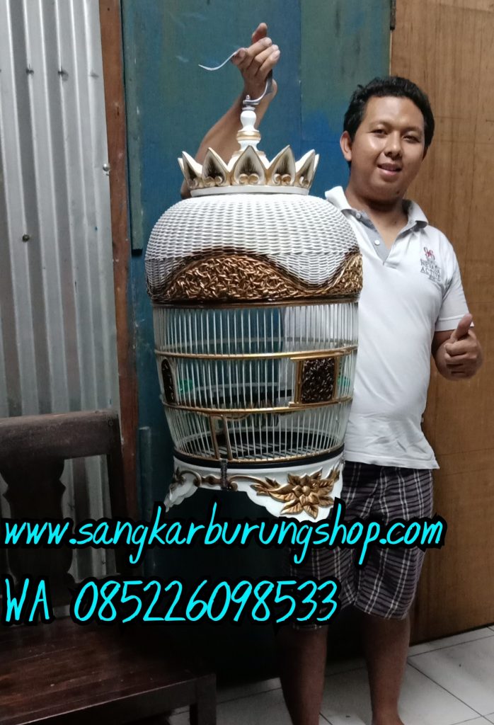 Pengrajin Sangkar Perkutut Jepara
