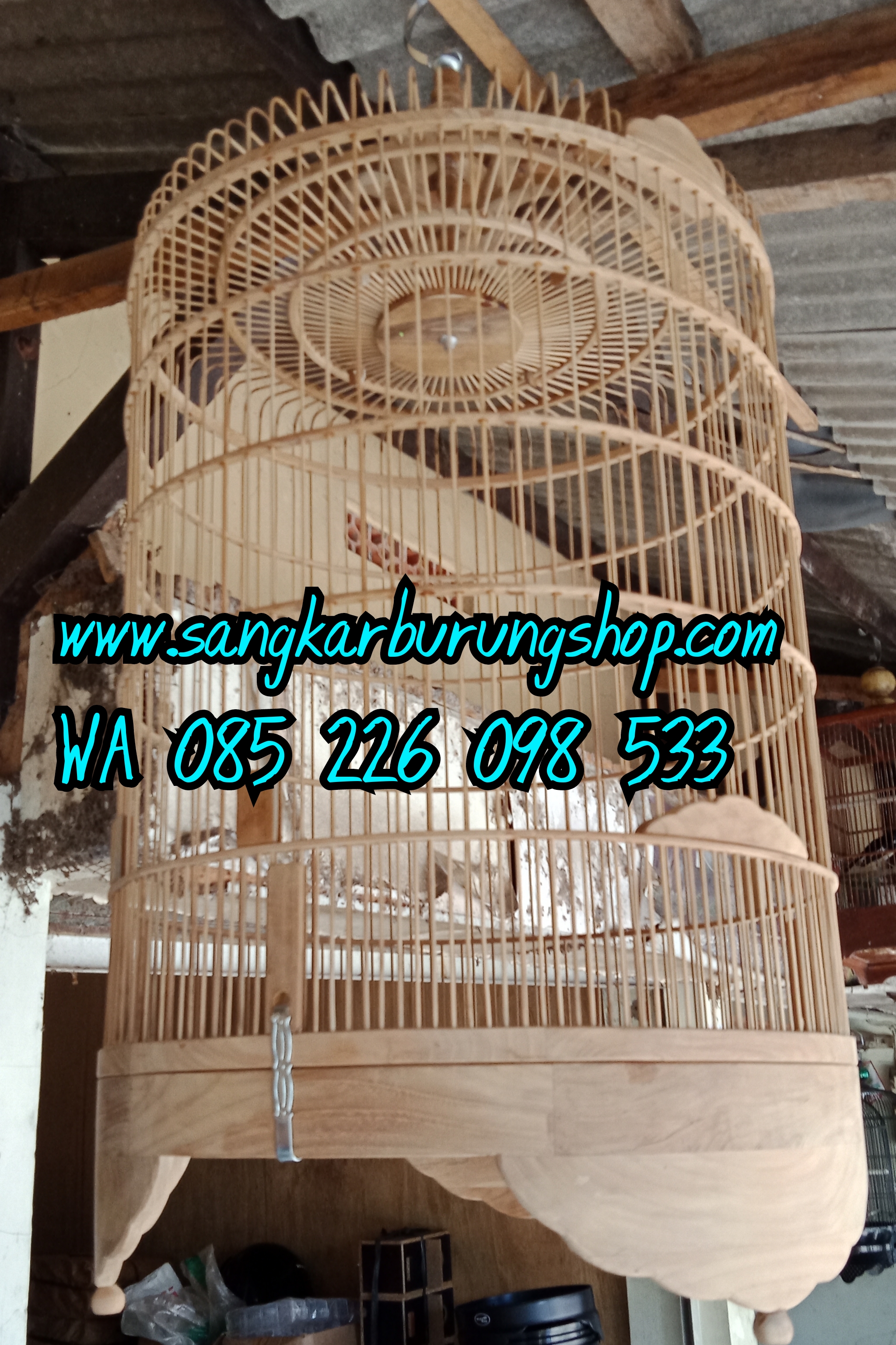 Pengrajin Sangkar Jepara