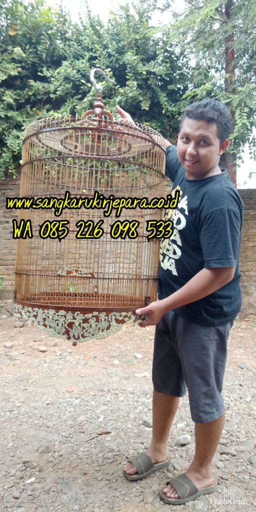 Pengrajin Sangkar Murai Jepara