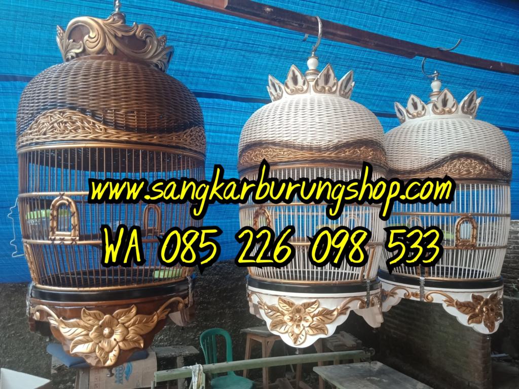 Pengrajin Sangkar Perkutut Ukir Jepara