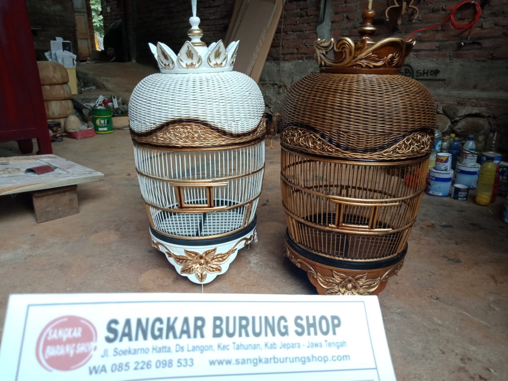 Sangkar perkutut ukir