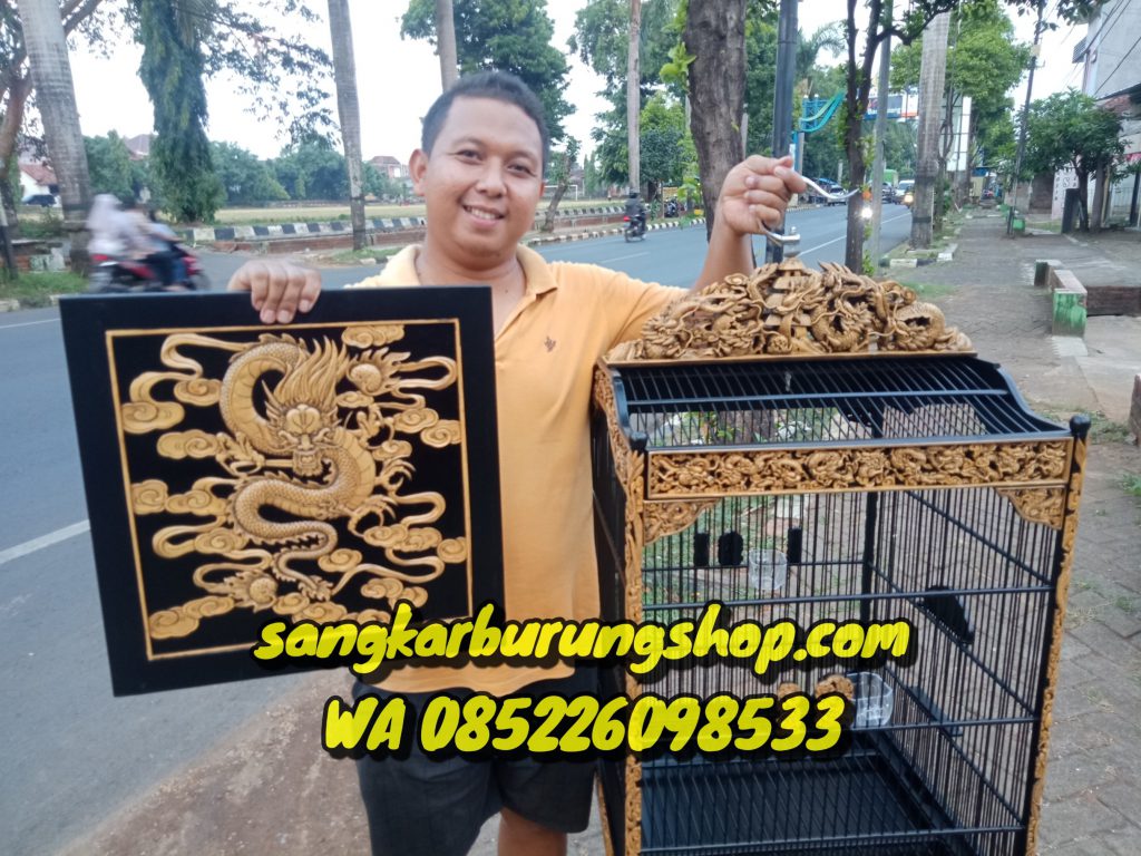 Pengrajin Sangkar Ukir Jepara